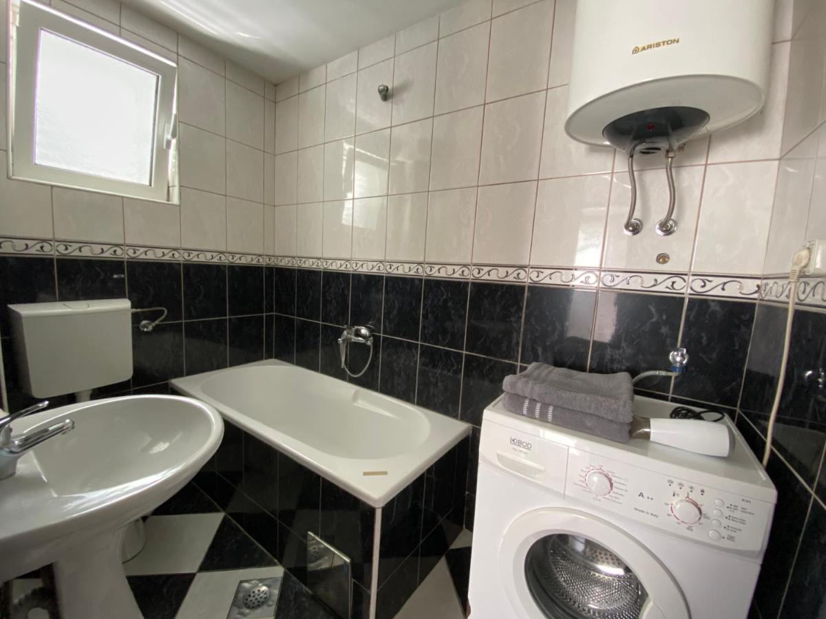 Veselinka Apartments & Rooms Будва Екстериор снимка