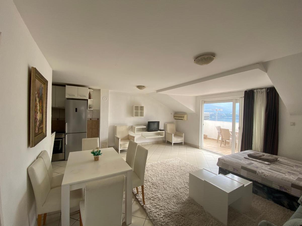 Veselinka Apartments & Rooms Будва Екстериор снимка