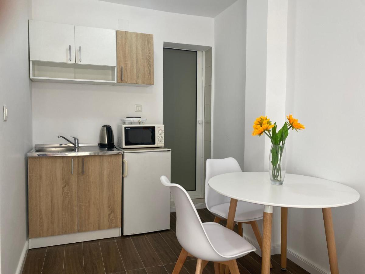 Veselinka Apartments & Rooms Будва Екстериор снимка