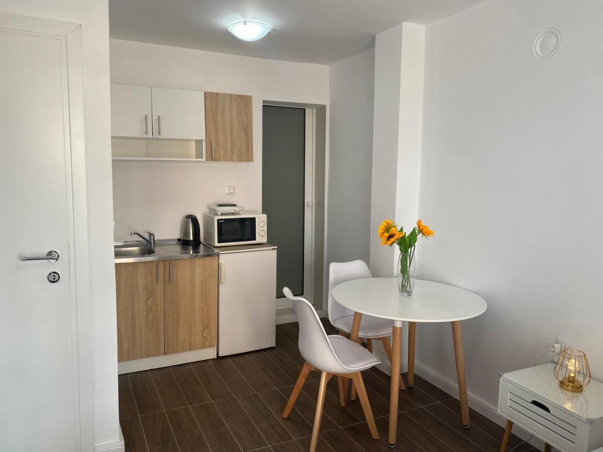 Veselinka Apartments & Rooms Будва Екстериор снимка